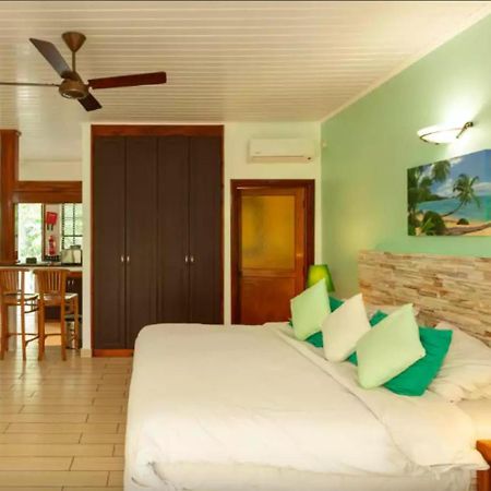 La Digue Self-Catering Apartments Esterno foto