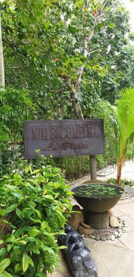 La Digue Self-Catering Apartments Esterno foto