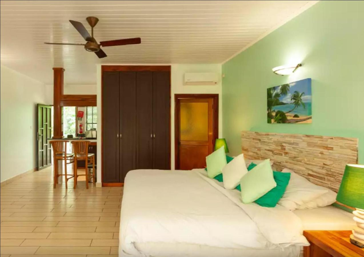 La Digue Self-Catering Apartments Esterno foto